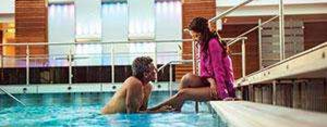 celebrityreflection-04