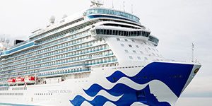navire-discovery-princess-la-folie-des-voyages