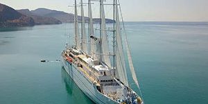 navire-windstar-wind-surf-la-folie-des-voyages